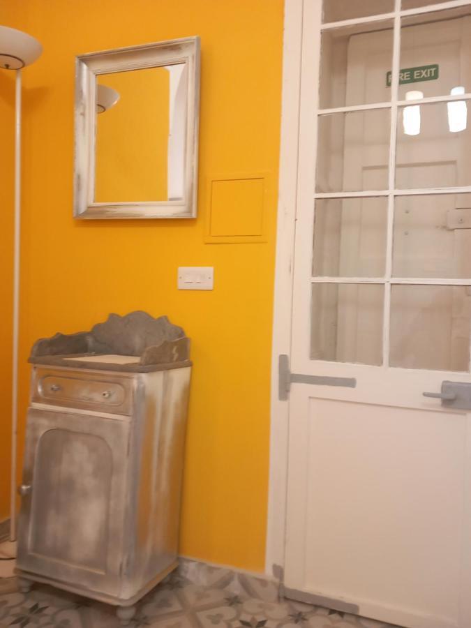 Villa Door Nine -Townhouse With Harbour Views à Il-Furjana Extérieur photo